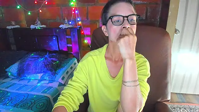 BrianaGarner Live XXX Chat