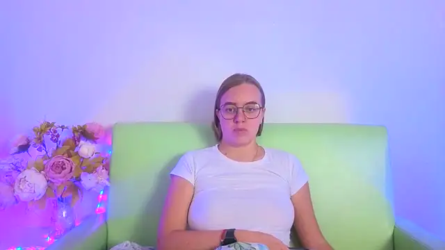 Sofia_Bushe Adlı Modelin Canlı XXX Sohbeti