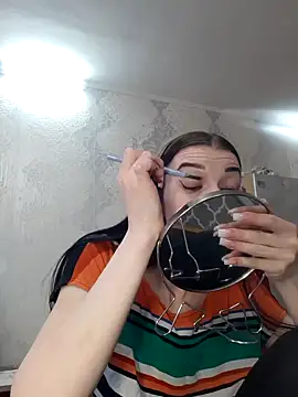 Živý XXX chat JhonSHelBy7LuNa