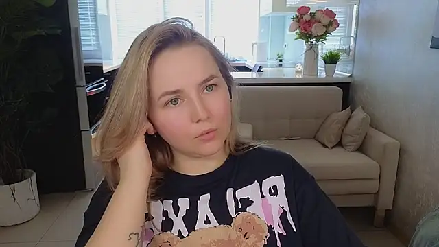 Mira_Mermayd Live XXX-Chat