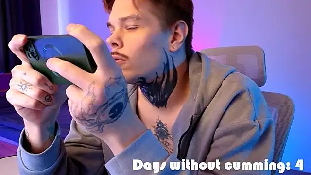 DENIS_HERE's Live XXX Chat