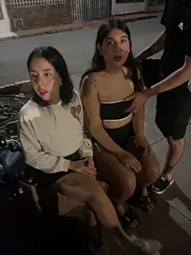 royalgirls_x's Live XXX Chat