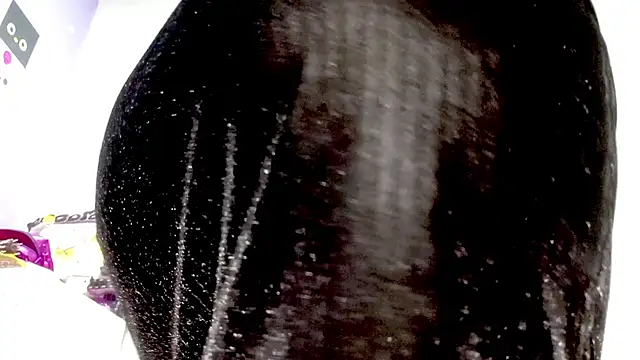 Czat XXX na żywo – PetiteIvoryQueen19