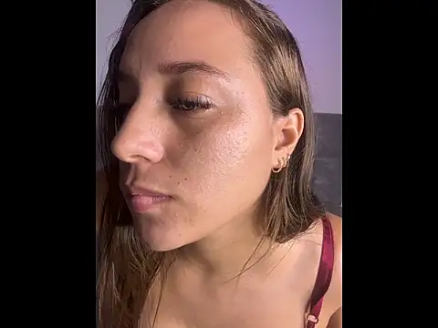 XXX chat uživo modela ScarletVelvetX