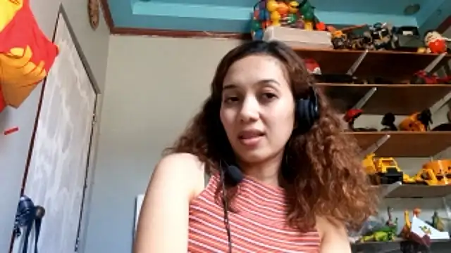 OlimpiaChapdelaine's Live XXX Chat