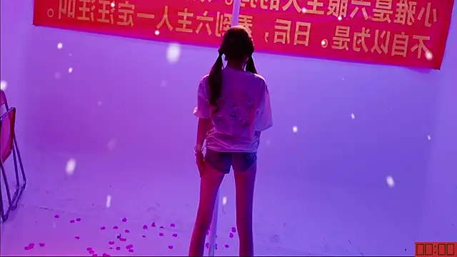 Show modela TNT-Sister na web-kameri