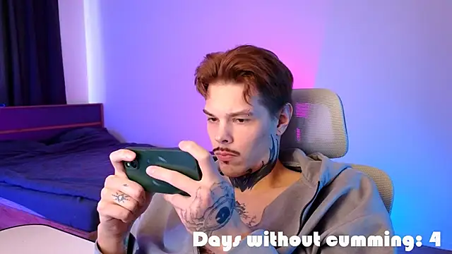 DENIS_HERE: онлайн-секс-чат