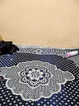 Rising_Queen's Webcam Show