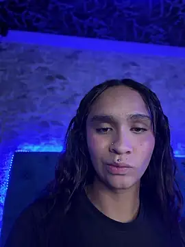 Isabella-Teen's Live XXX Chat