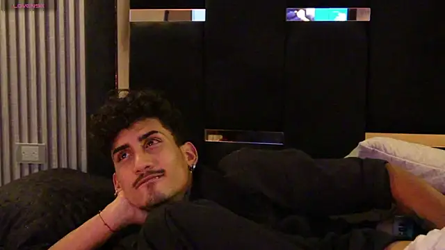 Dark_Eros_'s Live XXX Chat