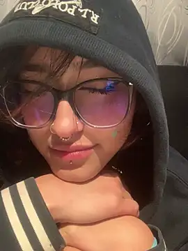 LilithMonetten Live XXX chat