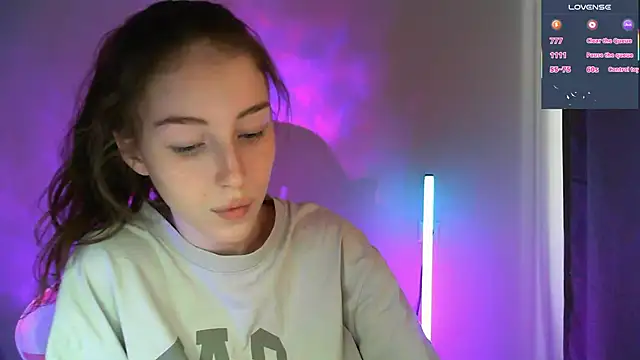 eskatmi's Live XXX Chat