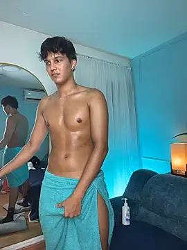 Chat XXX en directo de Leo_Savage_