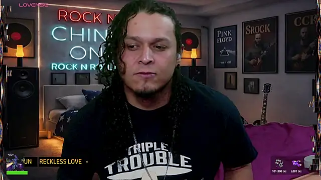 chino_roz's Live XXX Chat