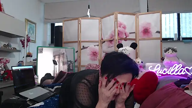 lucillabollente Chat XXX in diretta