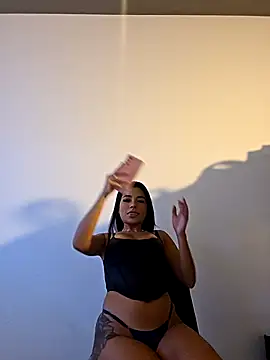 Lunaa90: απευθείας συνομιλία ΧΧΧ