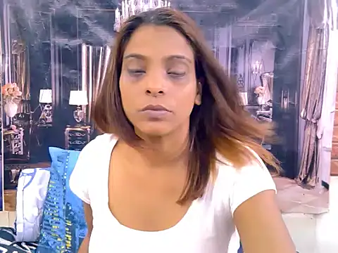 Chatroom XXX en direct de IndianSexyAss