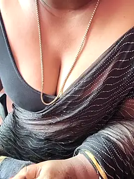 Živý XXX chat Tamil-riya