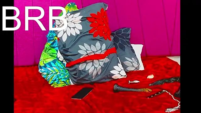 Chatroom XXX en direct de pipe_hot04