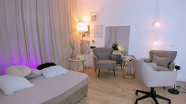 DianaMagestic: απευθείας συνομιλία ΧΧΧ