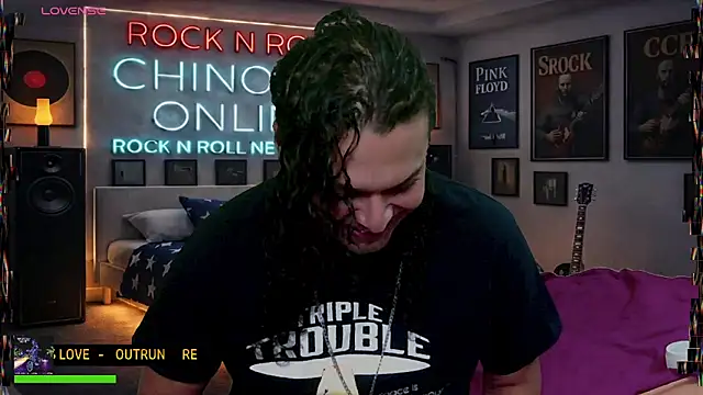 Онлайн ч ат XXX chino_roz