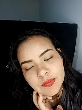 Emily_Rouse23's Live XXX Chat