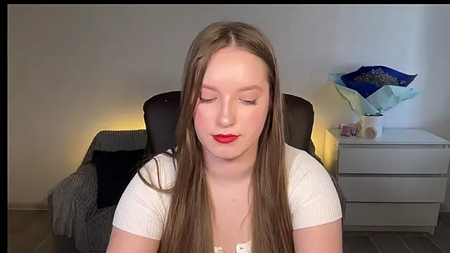 EvaMaddison: απευθείας συνομιλία ΧΧΧ