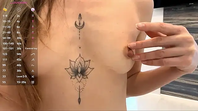 Show de AlisaWhiteness na webcam