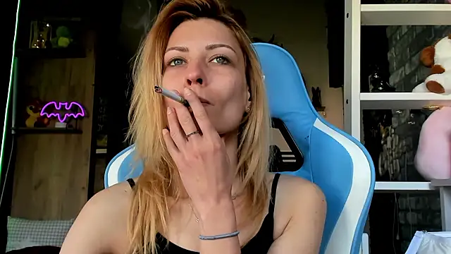 karo123421: онлайн-секс-чат