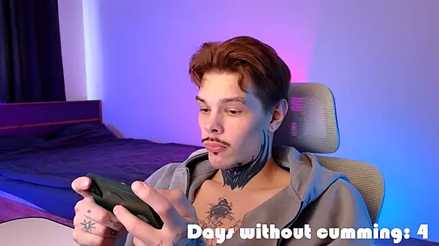 DENIS_HERE – Kamerová šou