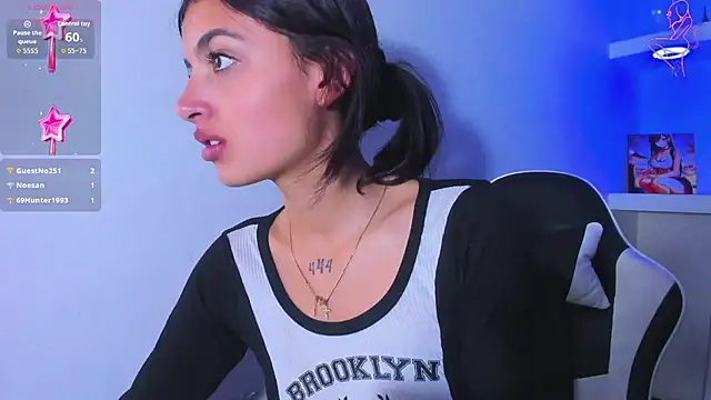 Czat XXX na żywo – honeyluxe_