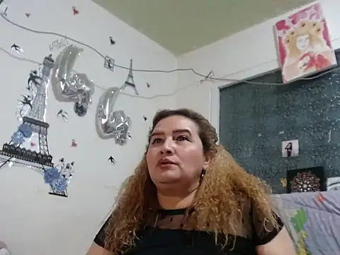 Perla1981-- Live XXX-chat