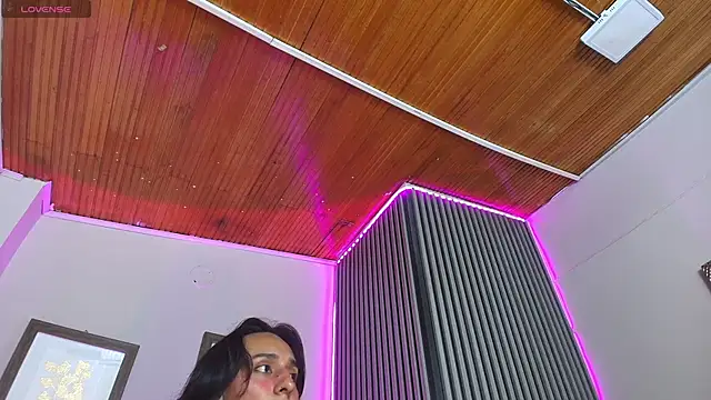 Elisasue: вебкам-шоу