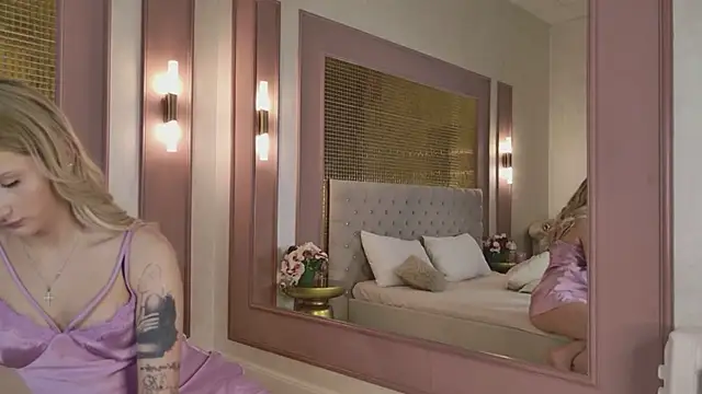 KiraProsper Adlı Modelin Canlı XXX Sohbeti