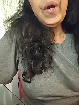 NakedMILFx live XXX chat