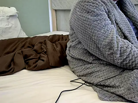 Pokazy przed kamerką – MarthaBriest