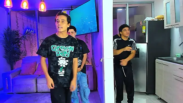 Houseofwarrios Adlı Modelin Canlı XXX Sohbeti