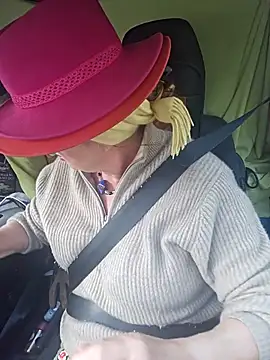 Hot-Muci Show in webcam