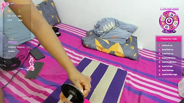 dilmi-umesha's Webcam Show