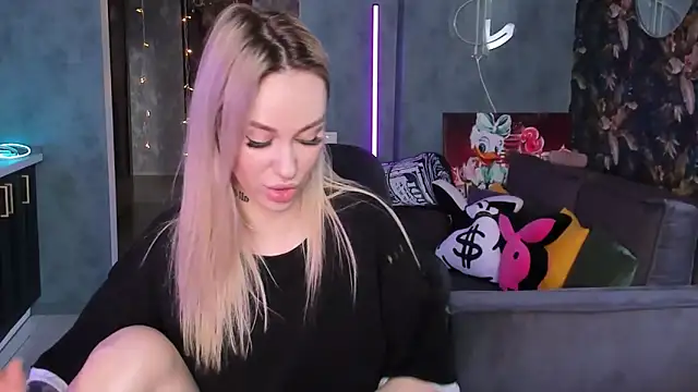 Blckmirrorr Live XXX-chat