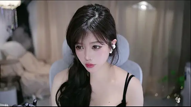 Cecily 现场XXX聊天