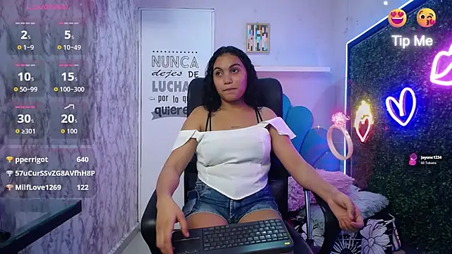 valeria_martinez19: απευθείας συνομιλία ΧΧΧ