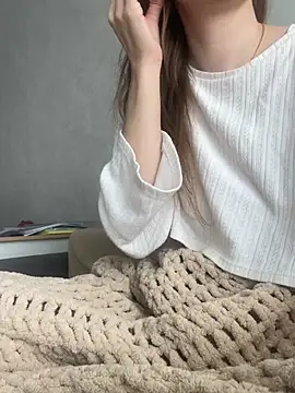 Luna2547 webcam show