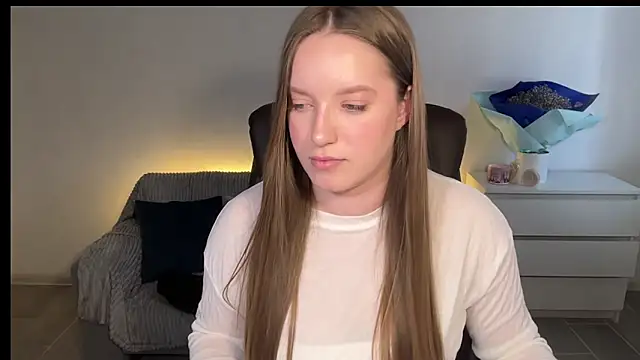 EvaMaddison: απευθείας συνομιλία ΧΧΧ