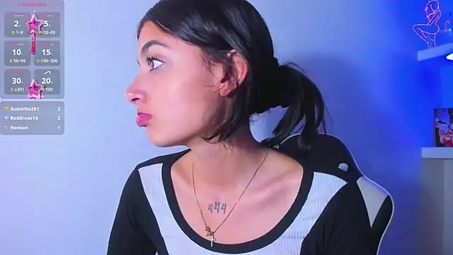 Онлайн чат XXX honeyluxe_