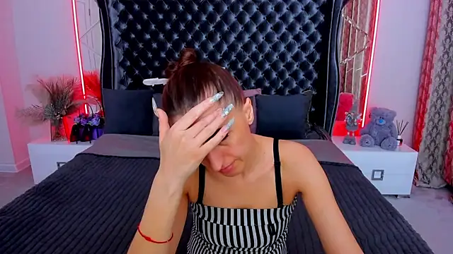 Rebecca_DiamondのライブXXXチャット