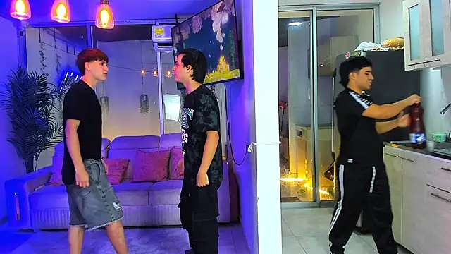 Houseofwarrios Chat XXX live