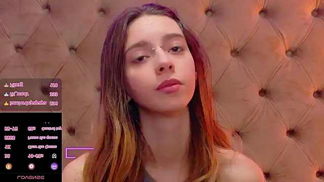 CoraVex's Live XXX Chat