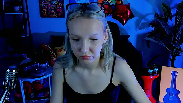 MaoqiBeverly élő XXX-chatje