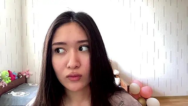 YourMiIa – Naživo XXX chat